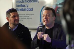 Movilidad eléctrica en santa fe: proponen tarifas diferenciadas e instalar más puestos de carga de vehículos